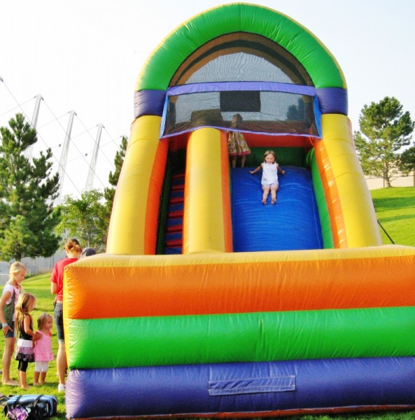 How to entertain kids at a triathlon